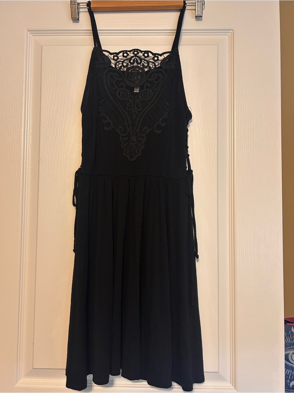 Black Lace-Detail Spaghetti Strap Dress XS